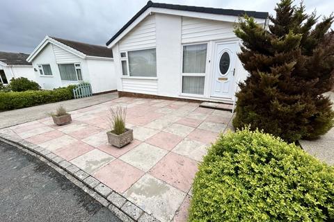 2 bedroom detached bungalow for sale, Berwyn Gardens, Penrhyn Bay