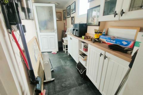 292 Brownfield Road, Birmingham, B34 6SA