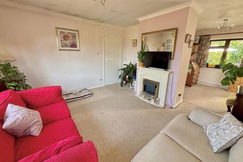 2 bedroom bungalow for sale, Chestnut Lane, Matfield