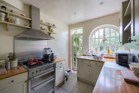 88 Willifield Way, London, NW11 6YJ
