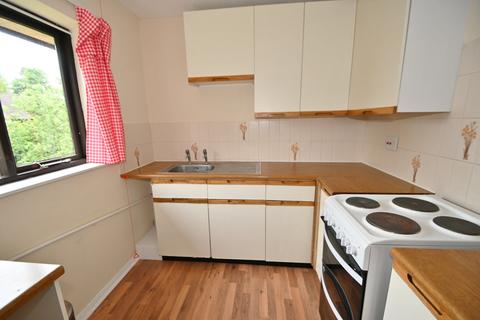 1 bedroom retirement property for sale, The Oaks, Kimberley Close, Langley, Berkshire, SL3