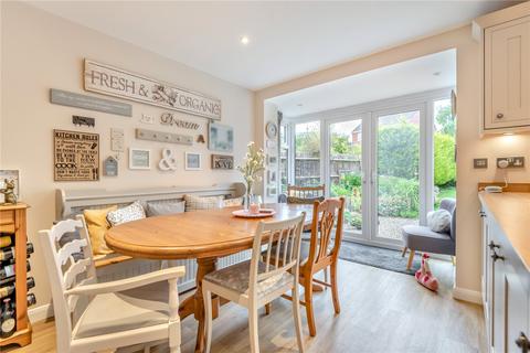 24 Arundel Close, Randlay, Telford, TF3 2LX