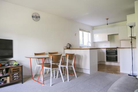 2 bedroom ground floor flat for sale, Bunning Way, Islington, London, N1