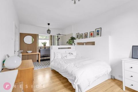 4 bedroom semi-detached house for sale, Norwich Avenue, Rochdale OL11