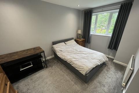 2 bedroom terraced house to rent, Broomfield Crescent, Headingley, Leeds, LS6