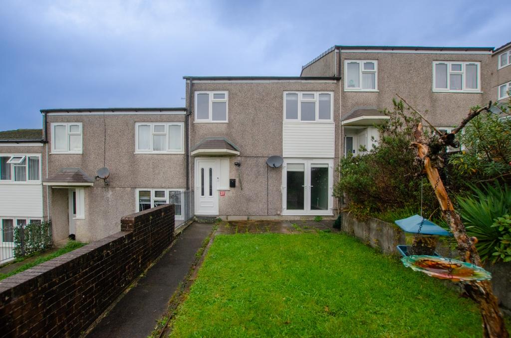 37 Wallace Road TPS Bodmin 01208 74182-14