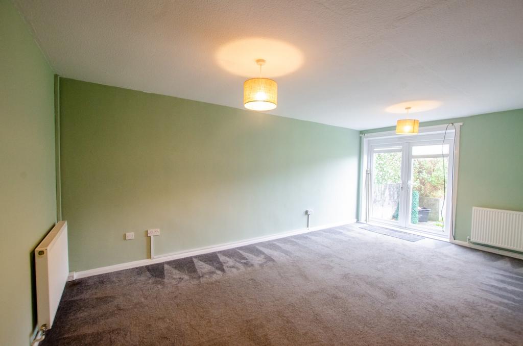 37 Wallace Road TPS Bodmin 01208 74182-01