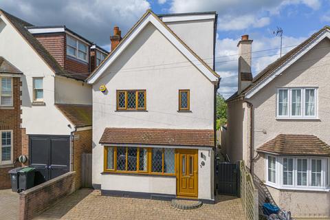 3 bedroom detached house for sale, Tower Road, Epping