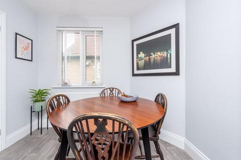 40 Kimble Road, London, SW19 2AS