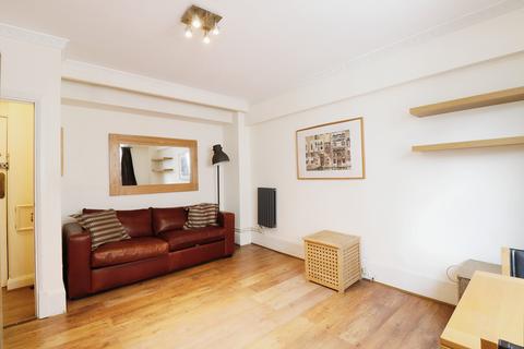 Studio to rent, Sloane Avenue Mansions, London