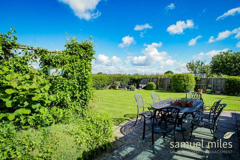 5 Broadacres, Broad Town, Swindon, SN4 7RP