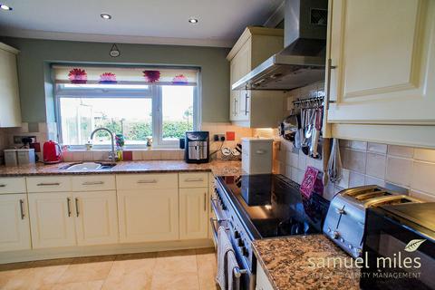 5 Broadacres, Broad Town, Swindon, SN4 7RP