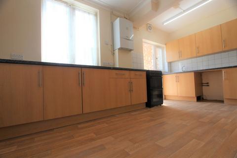 3 bedroom terraced house to rent, Cornwallis Road, Enfield N9