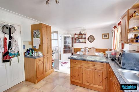 68 Southfield, Southwick, Trowbridge, BA14 9PW