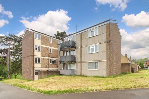 385 Long Chaulden, Hemel Hempstead, HP1 2NT