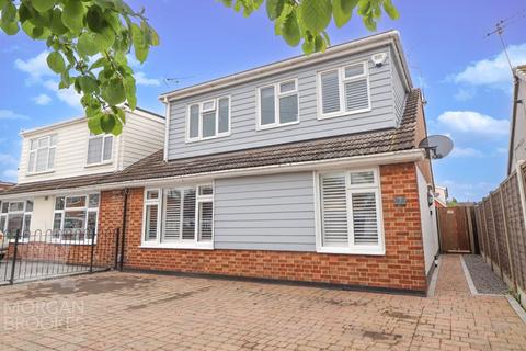 3 bedroom semi-detached house for sale, Palmerstone Road, Canvey Island