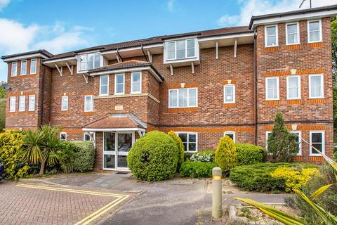 2 bedroom apartment to rent, Reigate
