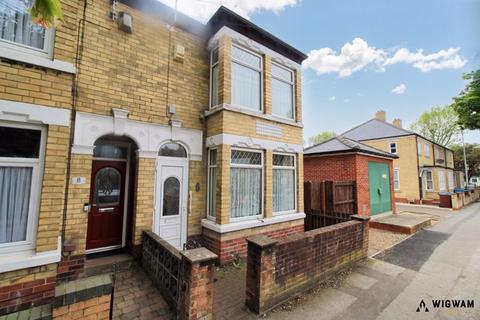 3 bedroom end of terrace house for sale, Southcoates Avenue, Hull, HU9