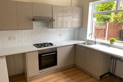 2 bedroom terraced house to rent, Wadsworth Road, Bramley, S66 1UB
