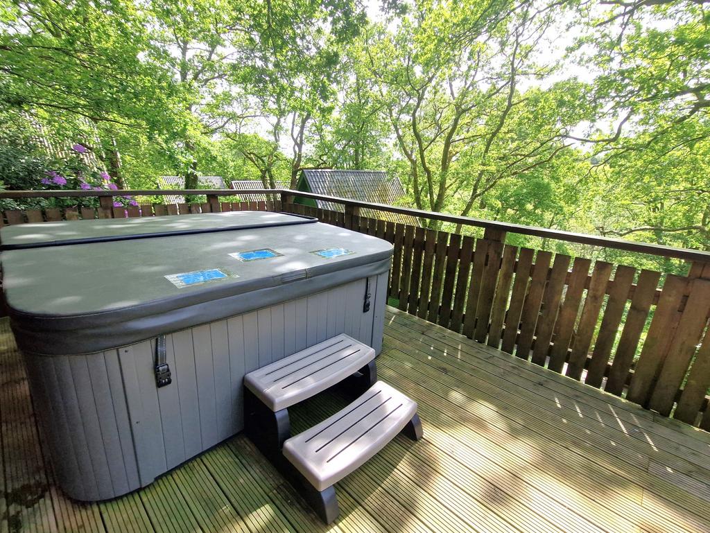 Balcony With Hot Tub