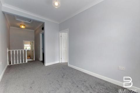 2 bedroom flat to rent, Finborough Road, Tooting