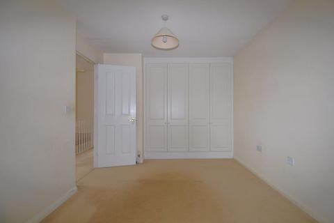 34 Bailey Crescent, Chessington, KT9 2SL