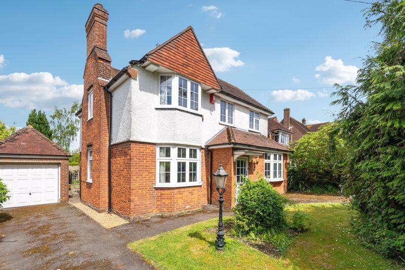 Green Road, High HP13 4 bed detached house for sale £875,000