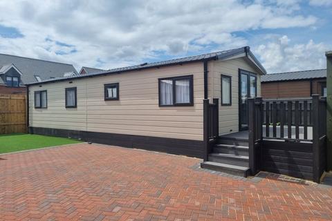 2 bedroom lodge for sale, Tewkesbury Road, Gloucester GL2