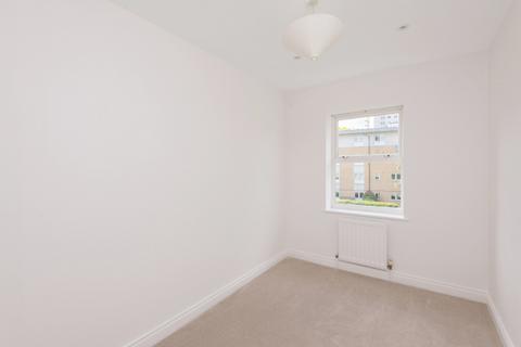 2 bedroom apartment to rent, London SW4