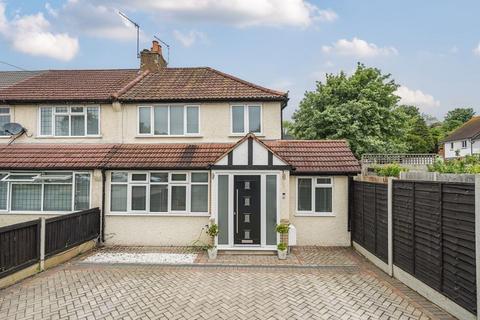 3 bedroom end of terrace house for sale, Chipstead Valley Road, Coulsdon CR5