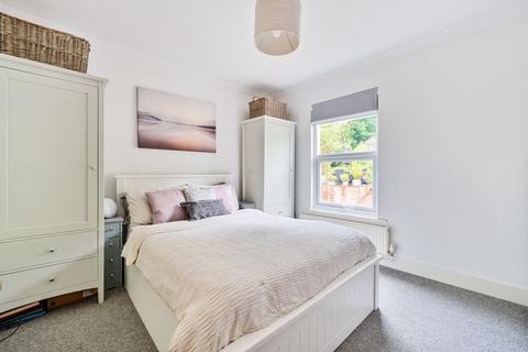 153 Godstone Road, Kenley, CR8 5BL