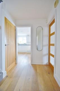 40 Langdale Road, Thame, OX9 3WL