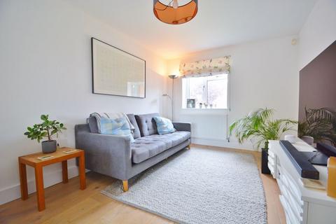 40 Langdale Road, Thame, OX9 3WL