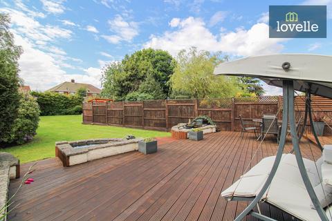 37 Grimsby Road, Waltham, Grimsby, DN37 0PS