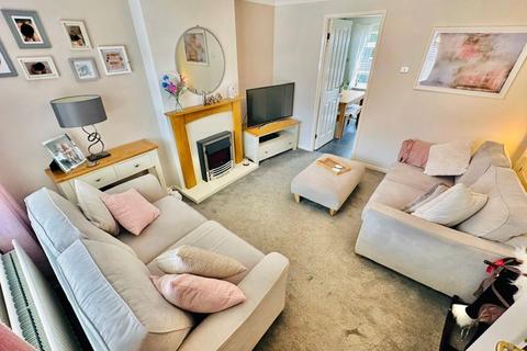 3 bedroom end of terrace house for sale, Windmill Street, Upper Gornal DY3