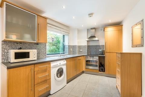 2 bedroom apartment to rent, Dolben Court, Montaigne Close, London, SW1P 4BB