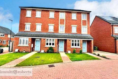 4 bedroom terraced house for sale, Hedley Close, Houghton le Spring, Tyne and Wear, DH4
