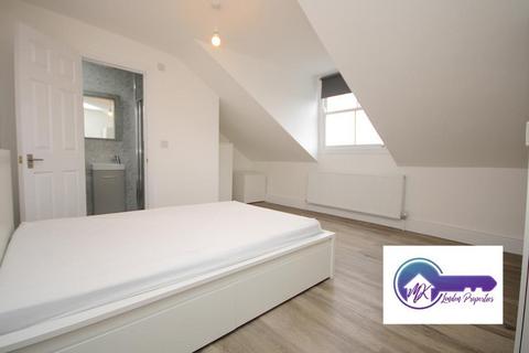 3 bedroom flat to rent, London N7