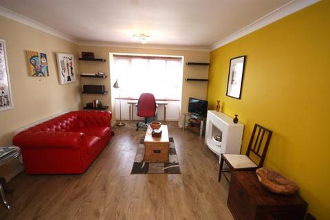 1 bedroom flat for sale, East Acton Lane, East Acton, London, W3 7HY