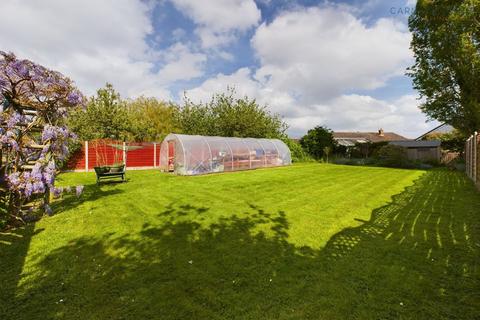 5 bedroom detached bungalow for sale, Croeshowell Lane, Rossett, LL12