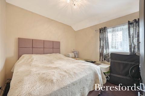 70 Annalee Road, South Ockendon, RM15 5BZ
