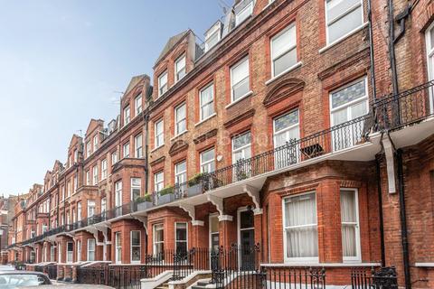 Studio to rent, Rosary Gardens, South Kensington, SW7