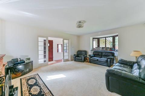 3 bedroom detached house for sale, Shirley Hills Road, Shirley, Croydon, CR0