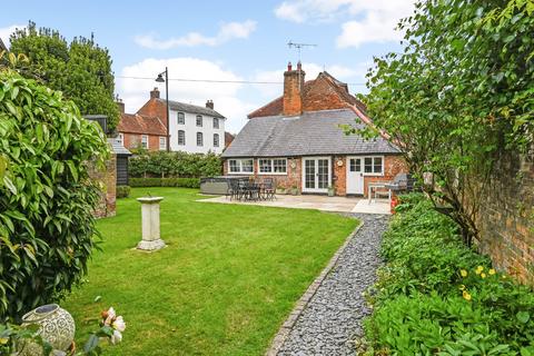 7 bedroom detached house for sale, Central Romsey