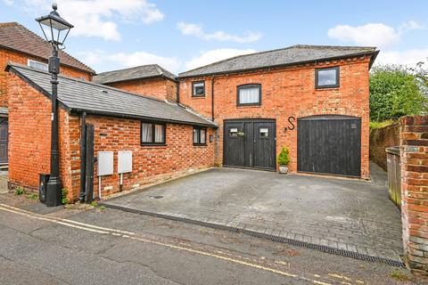 4 bedroom detached house for sale, Central Romsey