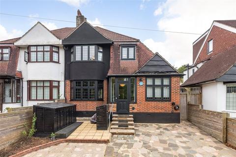 4 bedroom semi-detached house for sale, Eversley Road, London, SE19