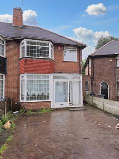 3 bedroom semi-detached house to rent, Amberley Grove, Birmingham B6