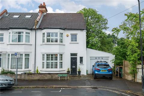 33 Torr Road, London, SE20 7PS