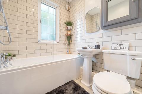 33 Torr Road, London, SE20 7PS