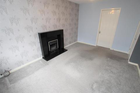 2 bedroom terraced house to rent, Perryfields Close, Redditch, B98 7YP